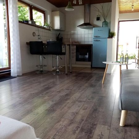 Schoene Einzimmer Wohnung Zwischen Bodensee Und Allgaeu Neukirch  Exterior foto