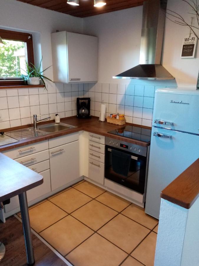 Schoene Einzimmer Wohnung Zwischen Bodensee Und Allgaeu Neukirch  Exterior foto